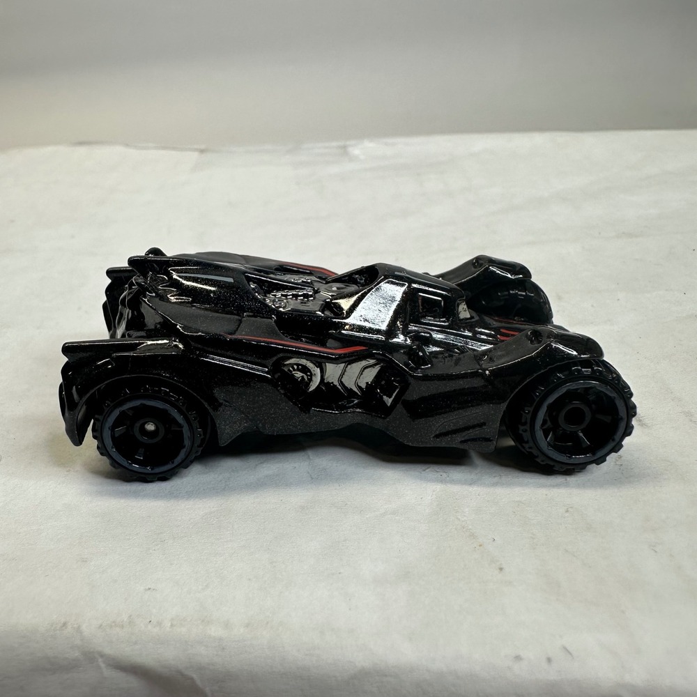 Hot‎ Wheels Batman Arkham Knight Batmobile Black Diecast Car CFG82 2015 Mattel